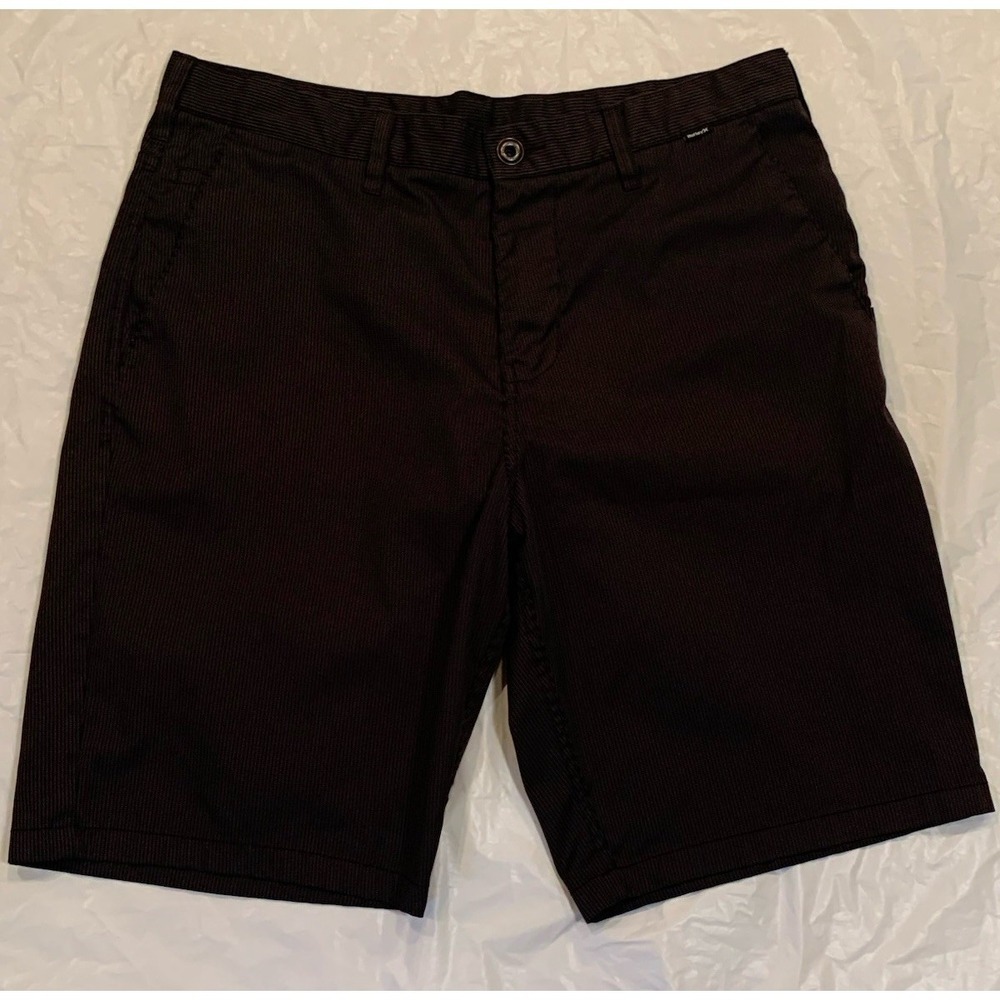 Hurley Black W/ White Pin Stripes Lightweight Men's Shorts 34x10, Quick Dry